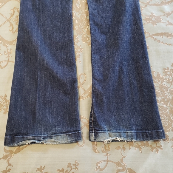Levi's The Original Jean Mid Rise Dark Wash Blue Jeans Women’s Size 10 - Picture 12 of 12